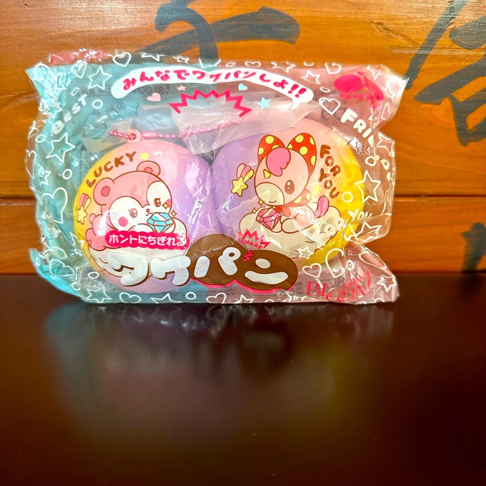 New✨Rare iBloom Sharebread Squishy